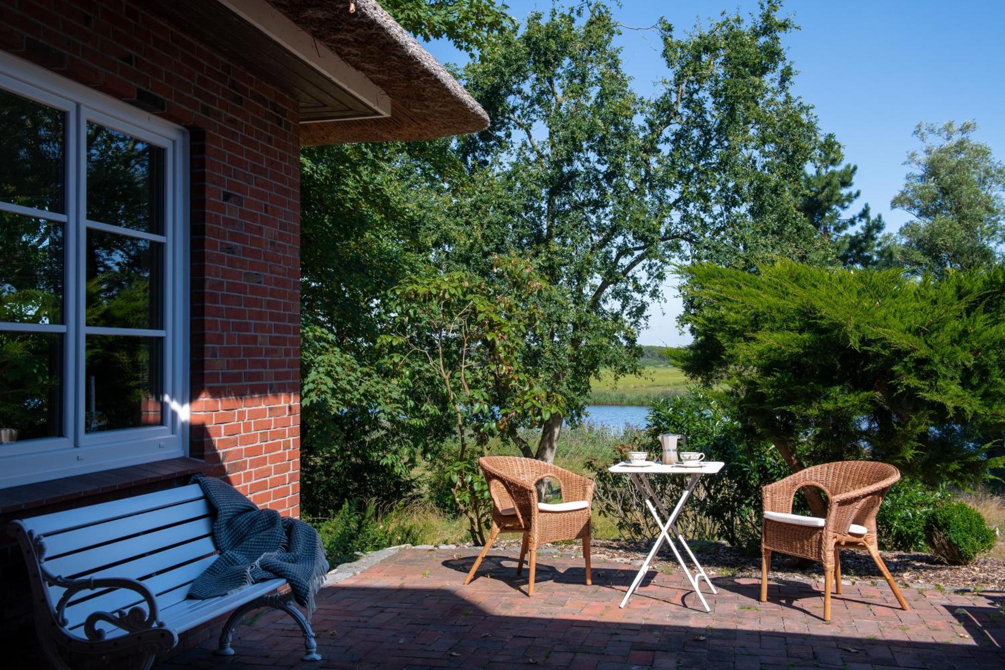 Villa Reetdachhaus Eiderblick Breiholz Esterno foto